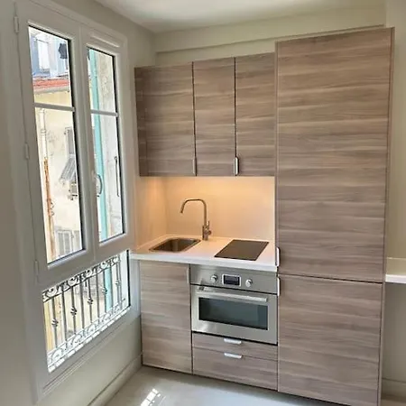 3p Neuf Et Climatise Le Port A 9mn De La * Nice