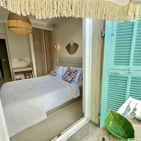 Apartment 3p Neuf Et Climatise Le Port A 9mn De La *