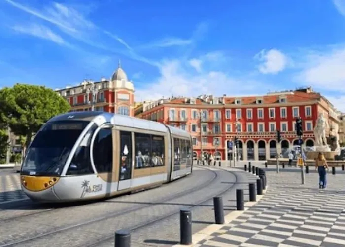3p Neuf Et Climatise Le Port A 9mn De La *